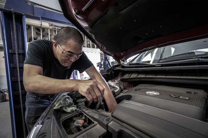 Pemeliharaan Mobil Agar Tetap Awet