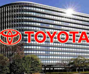 perusahaan otomotif toyota