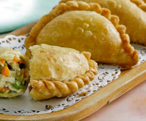 pastel isi sayur
