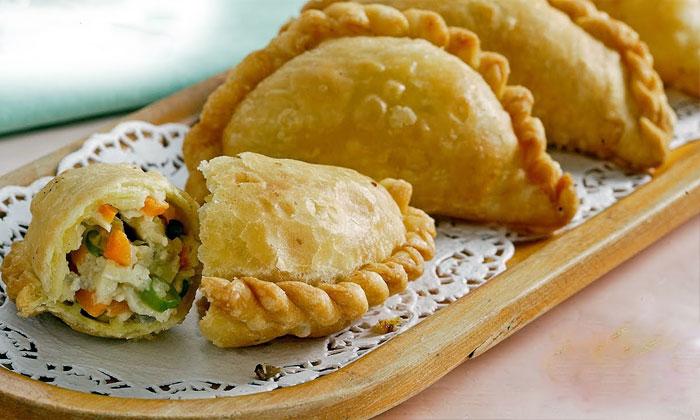 pastel isi sayur